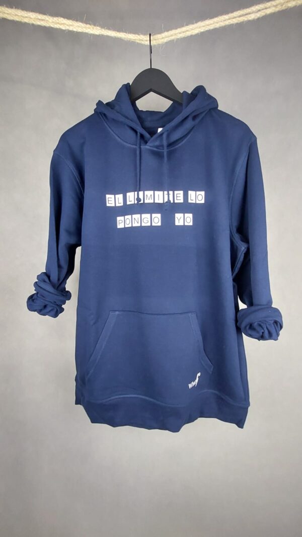 Sudadera LIMITE Unisex azul, mensaje 'LIMITE'