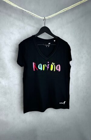 Camiseta negra de edición limitada WhatStyle con estampado Rariña