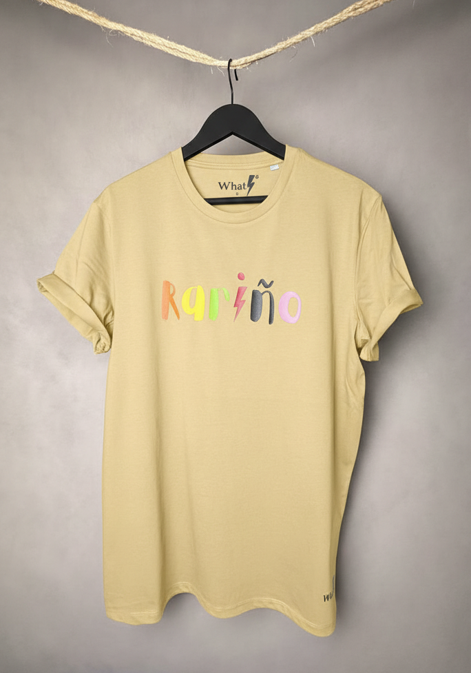 Camiseta AMARILLO PASTEL de edición limitada WhatStyle con estampado Rariño/a